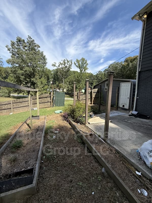 Raleigh House: 7010 Sorrell Lane - 3