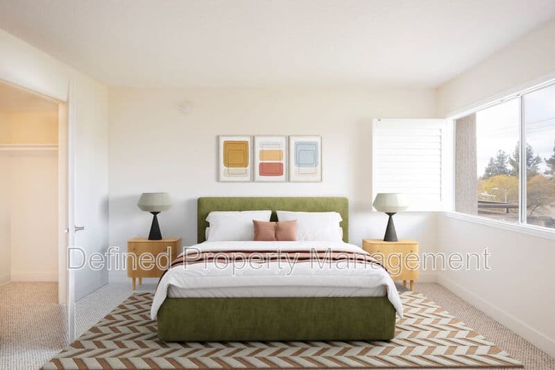 Northridge Condo: 10020 Zelzah Avenue