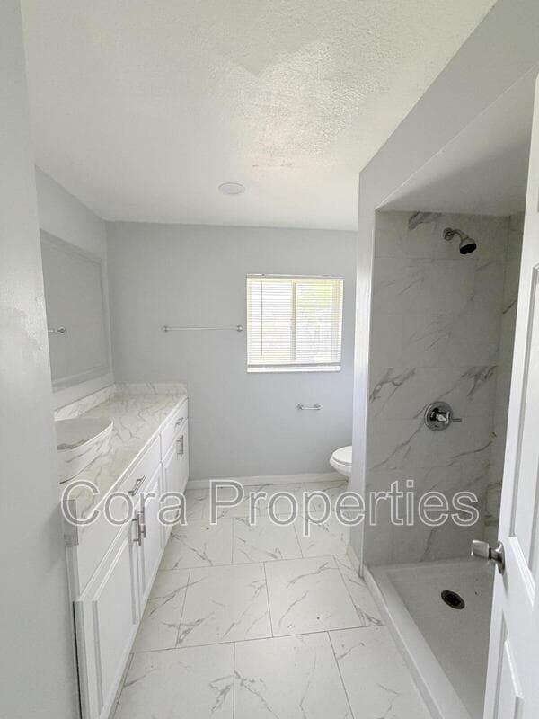 Winter Haven House: 825 Avenue Y Northwest