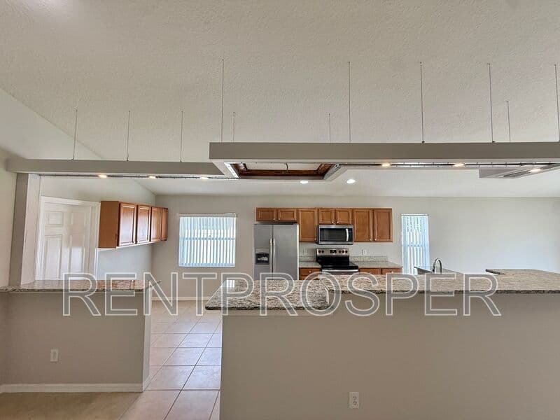 Kissimmee House: 4059 Sunny Day Way