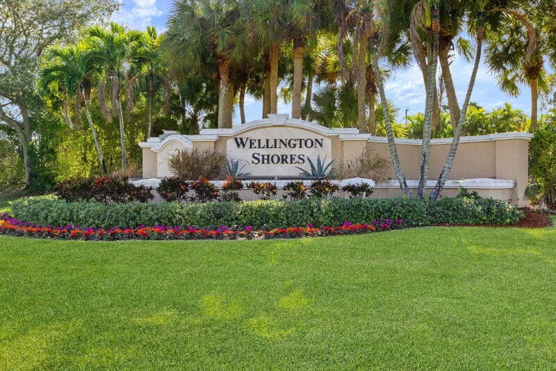 Wellington House: 11131 Laurel Walk Road