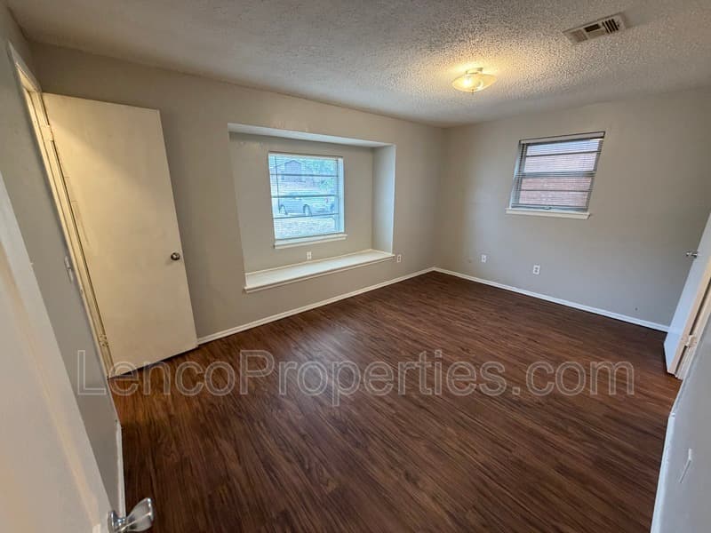 Oklahoma City House: 5221 Brookdale Dr.