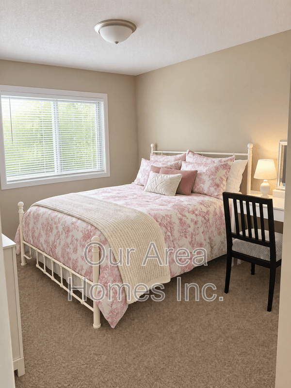 Otsego House: 6130 Manchester Ave NE
