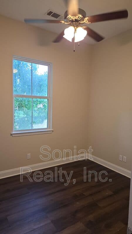 New Orleans House: 2932 Spain Street