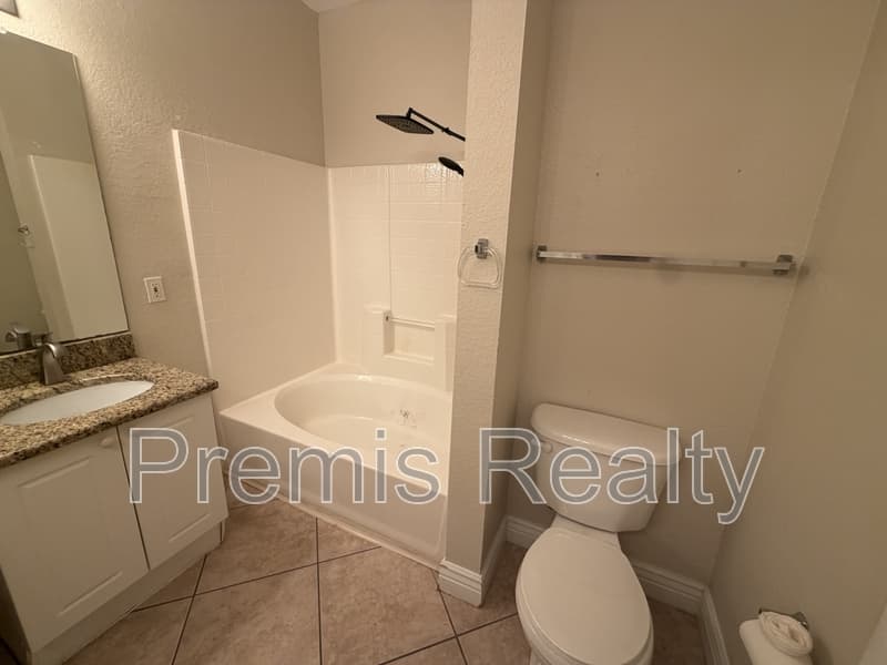 Clearwater Condo: 2747 Via Capri
