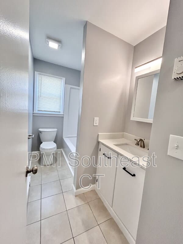 Plainfield Condo: 98 Canterbury Road