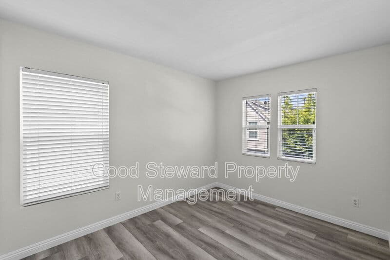 Ladera Ranch House: 6 Lindenwood Farm
