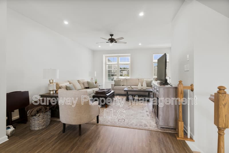 Sicklerville Townhome: 112 Freedom Way