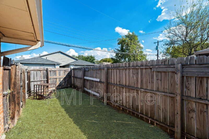 Dallas Condo: 4724 Berridge Ln
