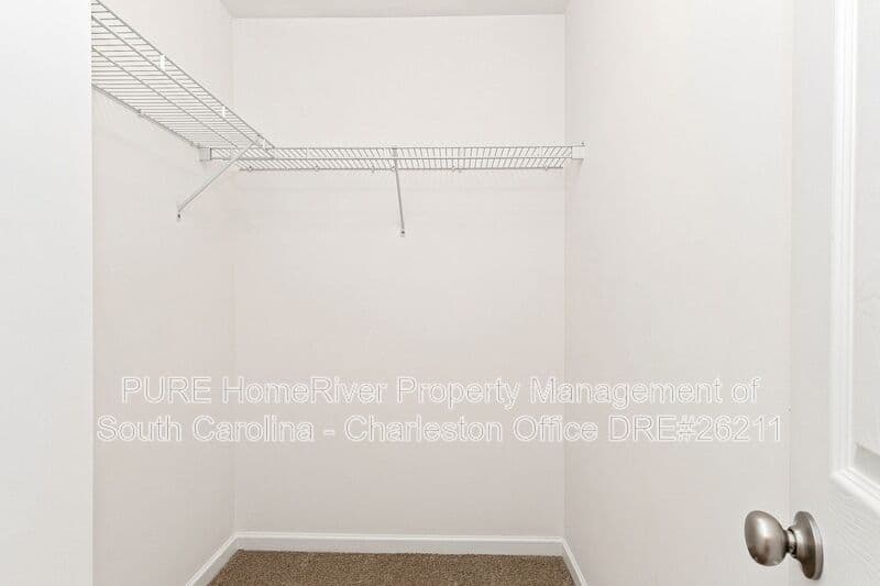 Goose Creek House: 240 Jackson St