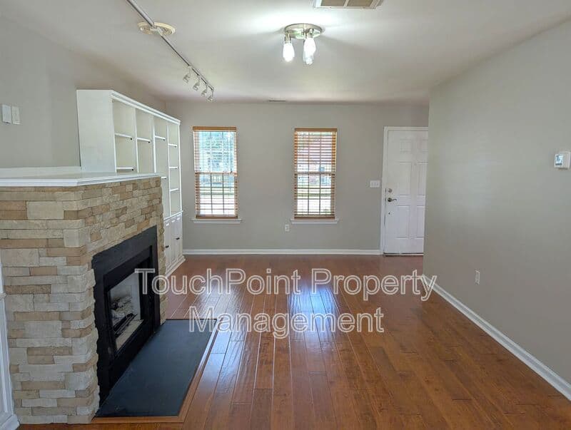 Charlotte House: 9935 Redbud Tree CT