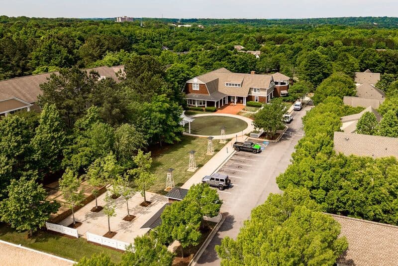 Athens House: 1035 BARNETT SHOALS RD