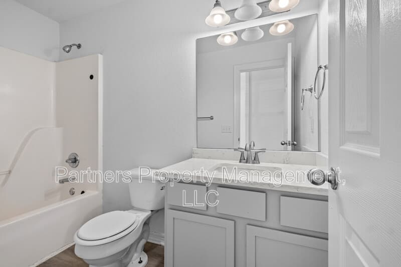 Fayetteville Condo: 1128 West Hendrix Street
