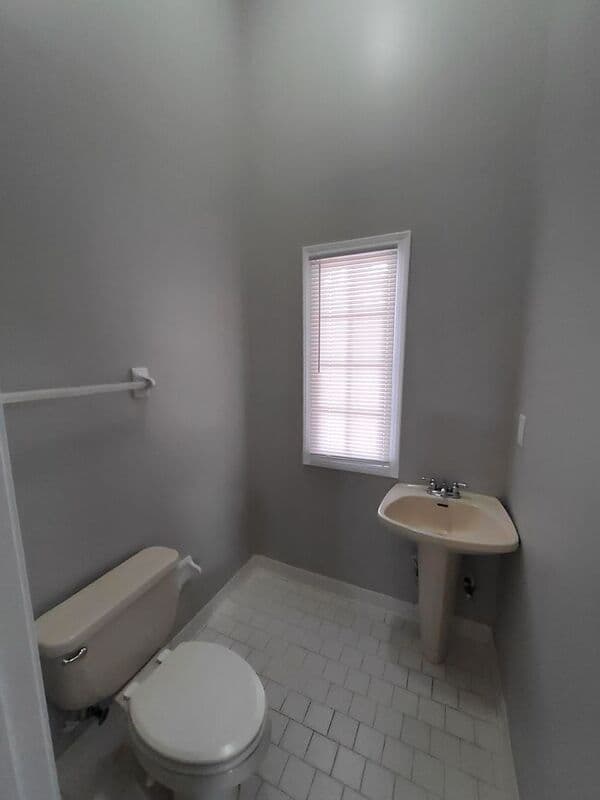 Cordova House: 647 S Sanga Rd