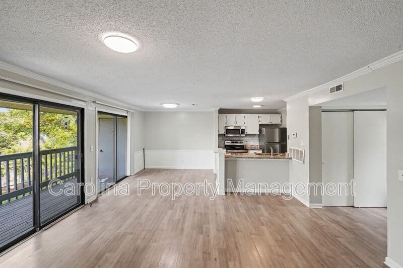 Charlotte House: 10971 Harrowfield Rd