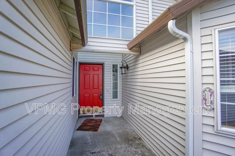 Vancouver House: 15807 NE 40th St