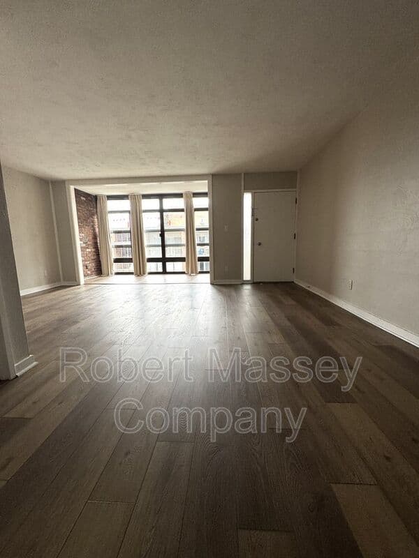 Louisville Condo: 1040 Cherokee Road