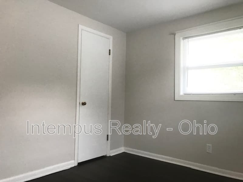 Columbus House: 198 Highfield Dr