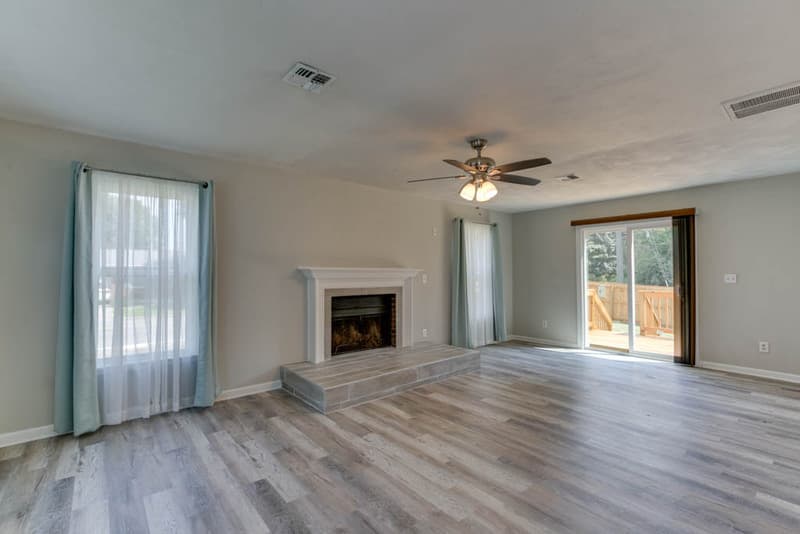 Portsmouth House: 3800 Sunset Point