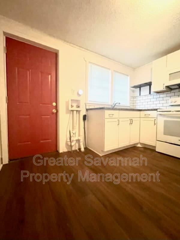 Savannah House: 1312 Love Street