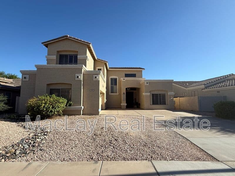 Chandler House: 757 W Aloe Pl