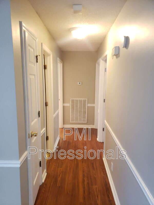 Murfreesboro House: 218 Beechwood Cir