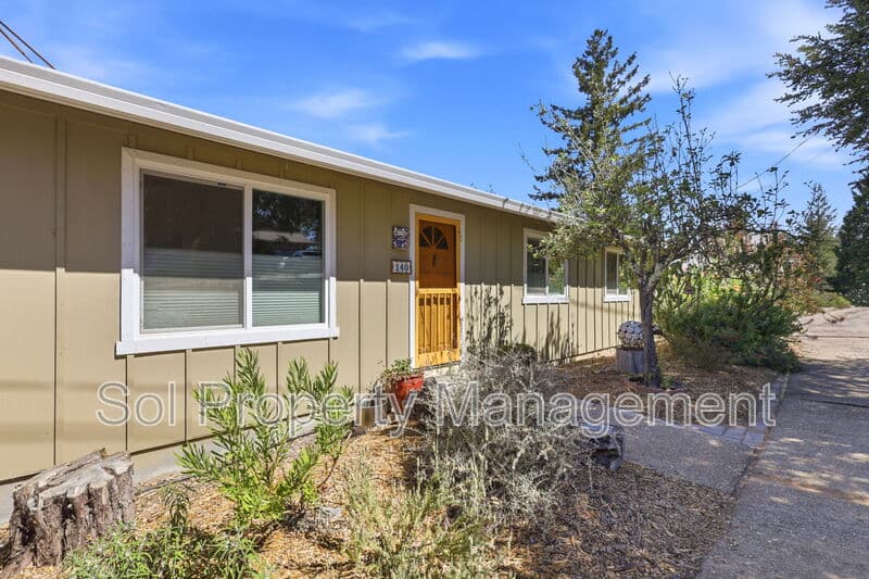 Santa Cruz House: 140 Spaten Way