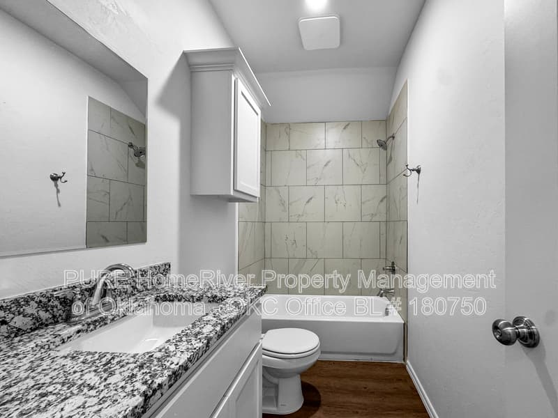 Oklahoma City Condo: 11421 University Dr