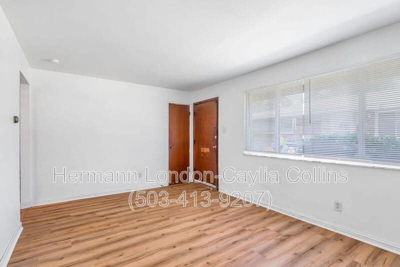 Saint Ann House: 11276 Liana Lane