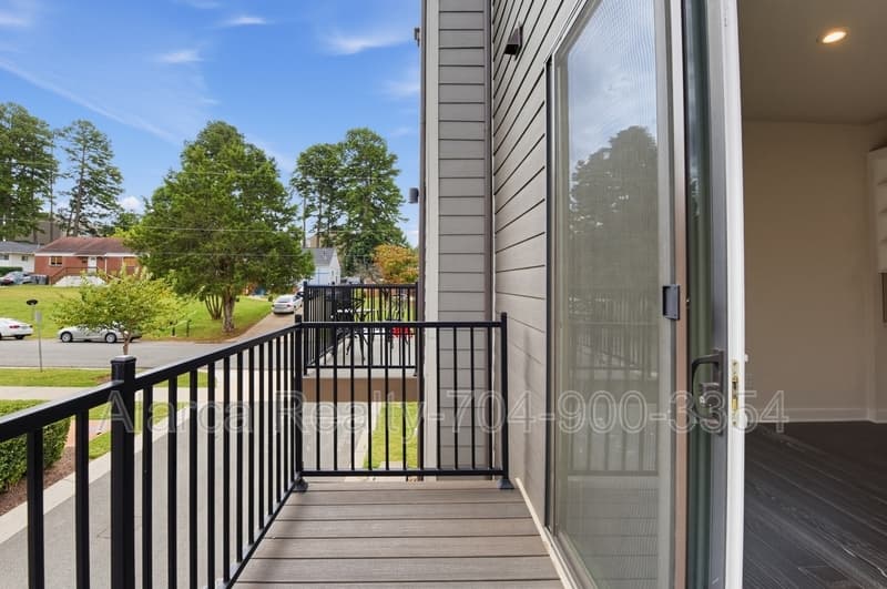 Charlotte Townhome: 3737 S Tryon St