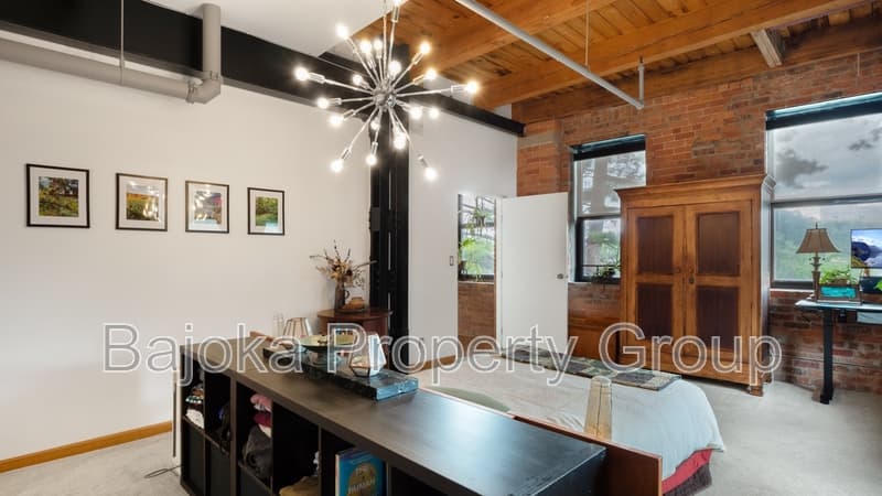 Detroit Condo: 6533 East Jefferson Avenue - 224