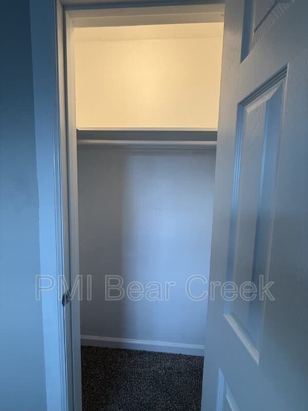 Houston Condo: 1824 Thonig Road