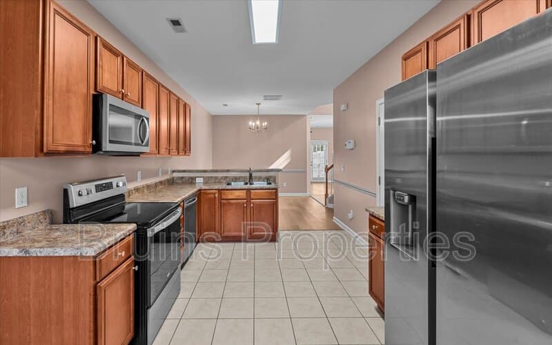 High Point House: 3522 Park Hill Crossing Drive