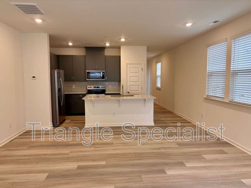Wake Forest House: 10514 Brookside Reserve Road