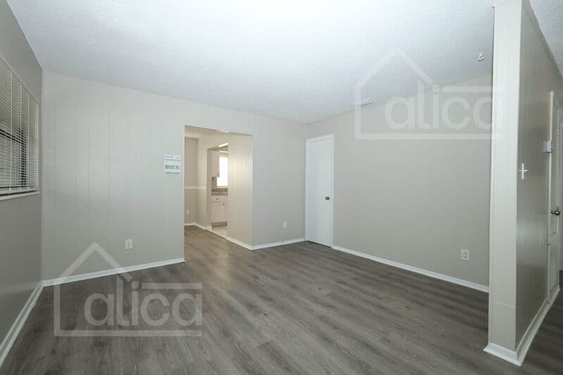 Orlando House: 4258 Clarinda St