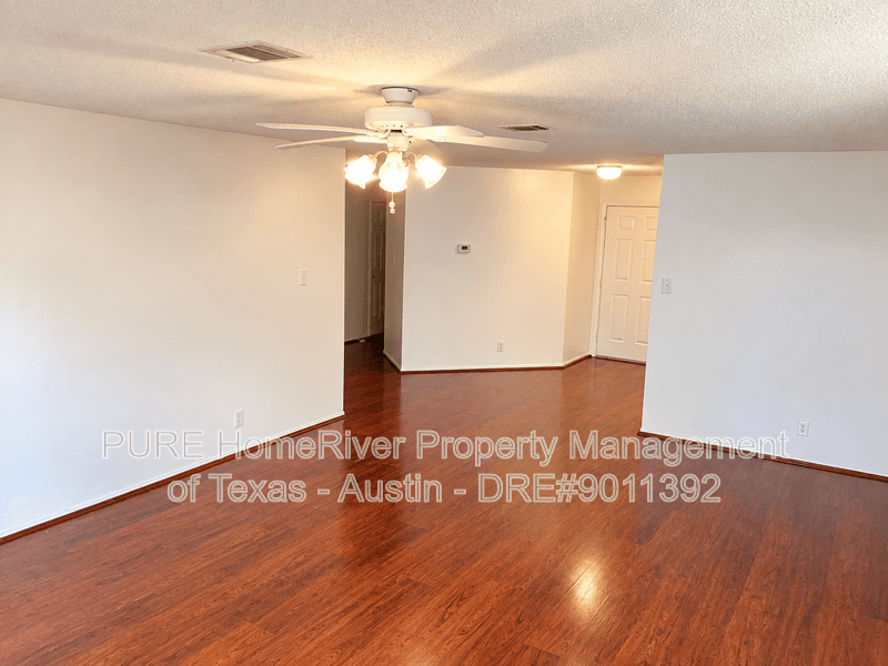 Cedar Park House: 1614 Paper Moon Dr