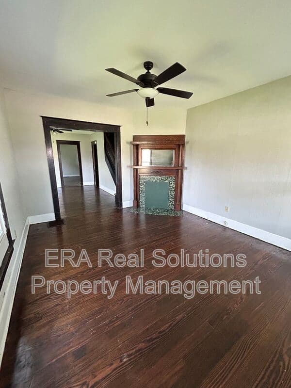 Middletown Condo: 1225 Woodside Boulevard