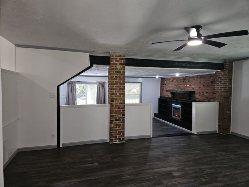 Raeford House: 415 College Drive