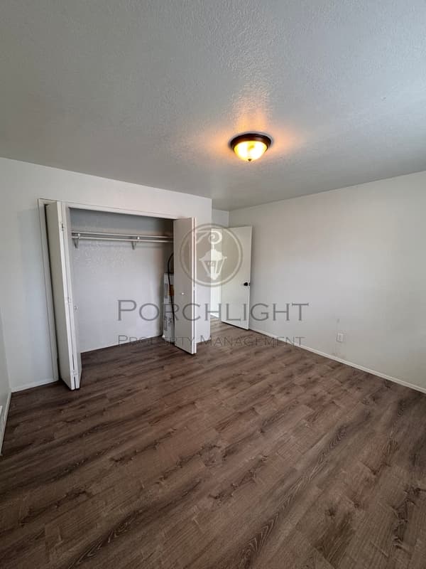 Lynden Condo: 1313 Main Street - D