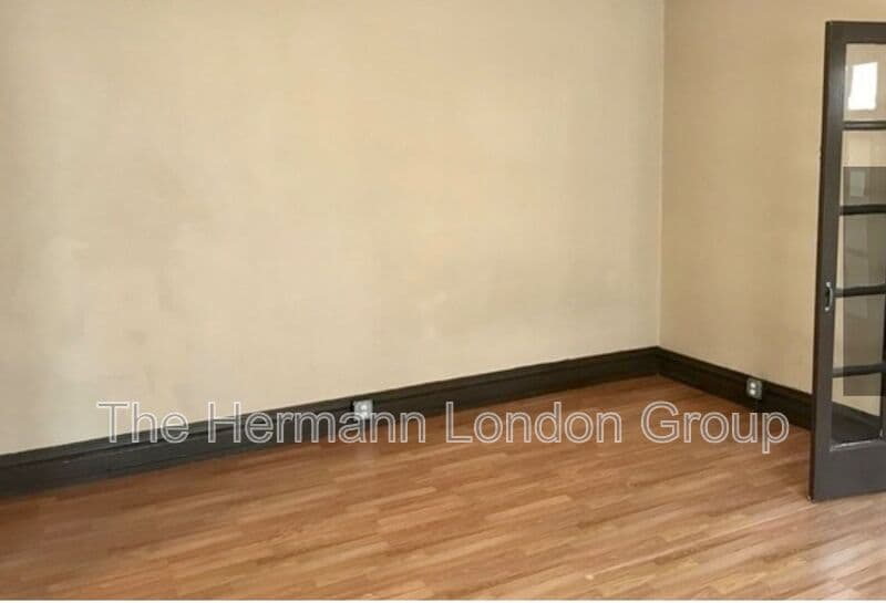 Saint Louis Condo: 4242 Dewey Ave