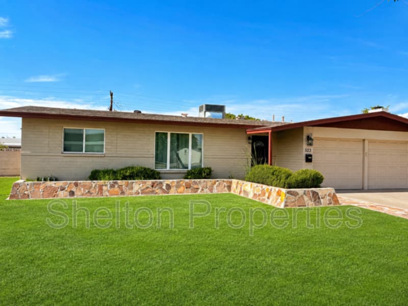 Tempe House: 523 E Malibu Dr