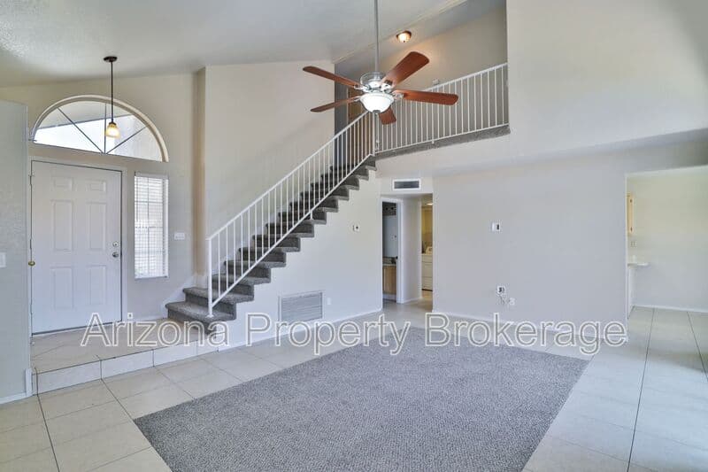 Glendale House: 3622 W. Wagoner Rd.