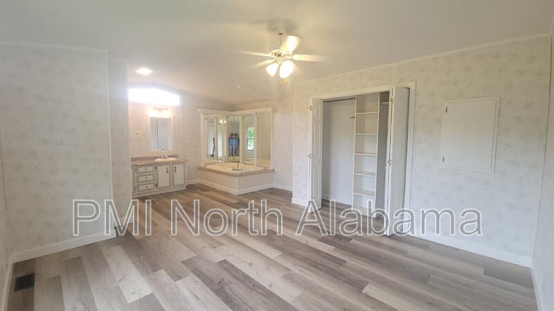 Tanner House: 9787 Settle Road