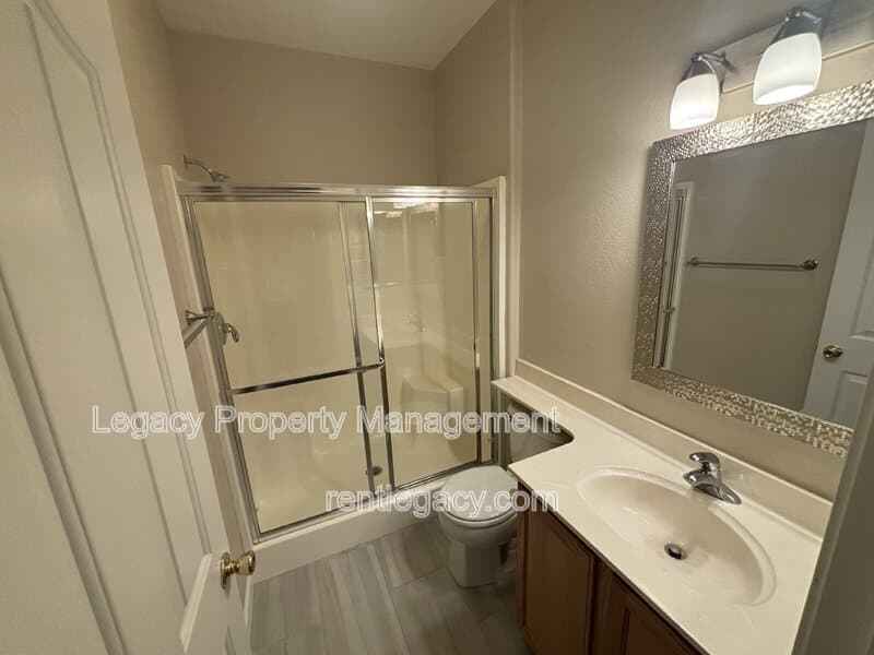 Folsom Condo: 108 Esplanade Circle