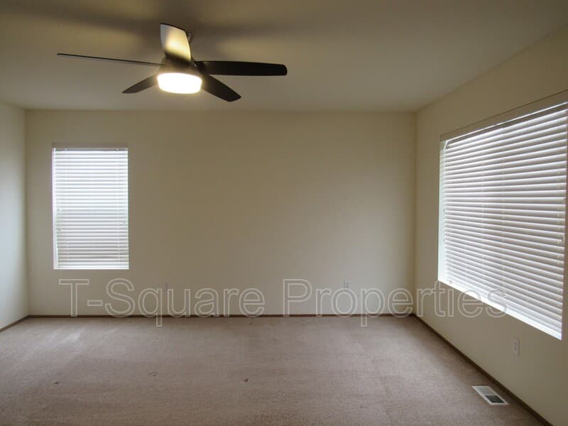Monroe House: 20425 Corbridge Rd SE