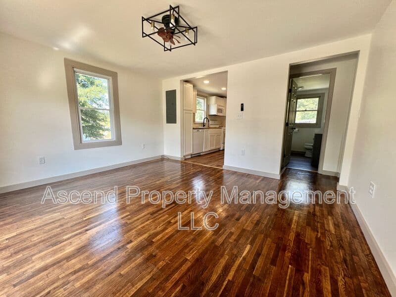 Ringgold House: 346 Julian Rd