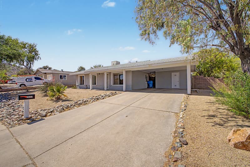 Phoenix House: 2822 E WILLOW Avenue