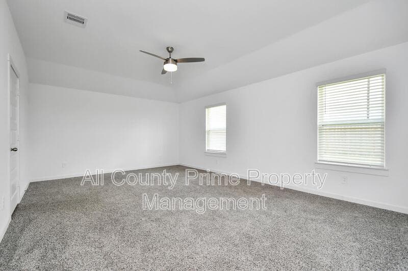 Katy House: 29935 Gallatin River Ln.