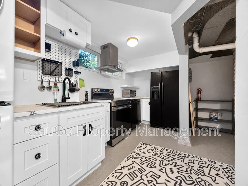 West Linn House: 2312 5th Avenue