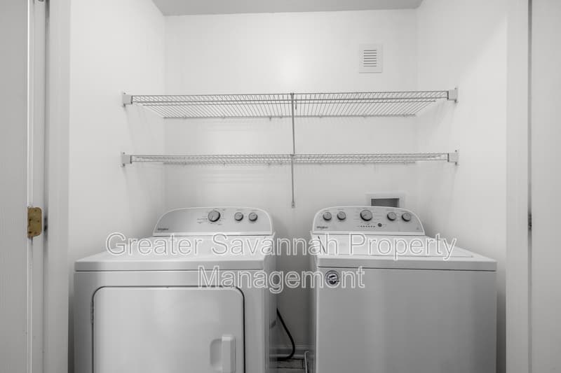 Guyton House: 109 Willow Drive